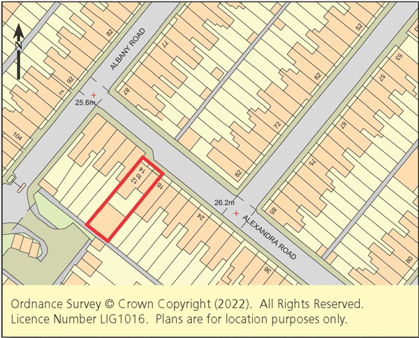 Lot: 123 - LARGE GARAGE WITH GROUND RENT INVESTMENT -